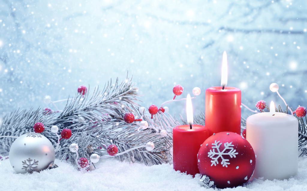 Sfondo candele di natale e neve inverno | sfondi HD gratis